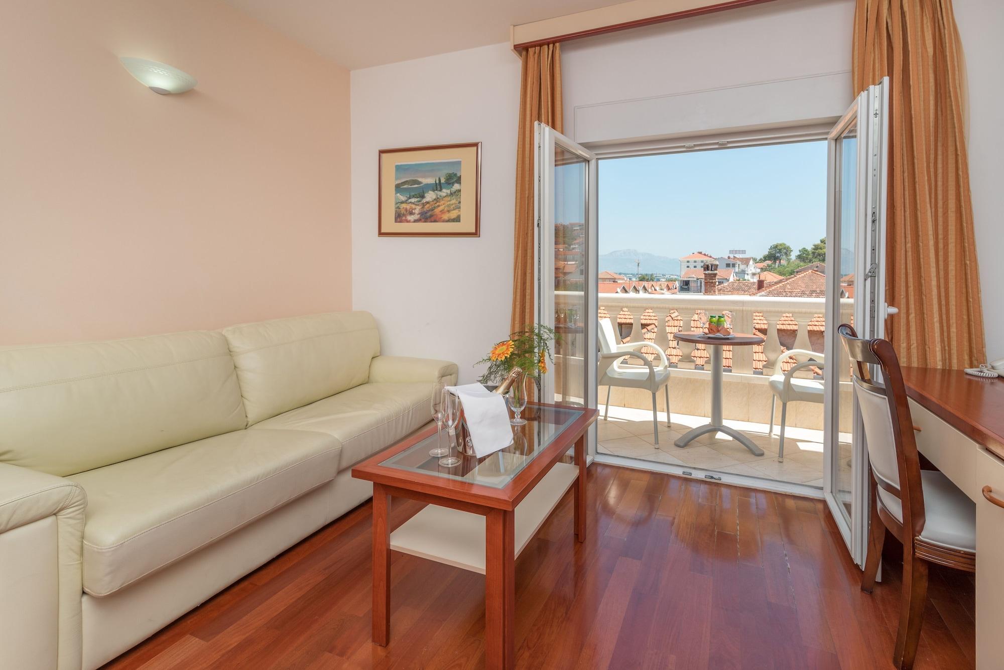 Hotel Trogir Palace Bagian luar foto