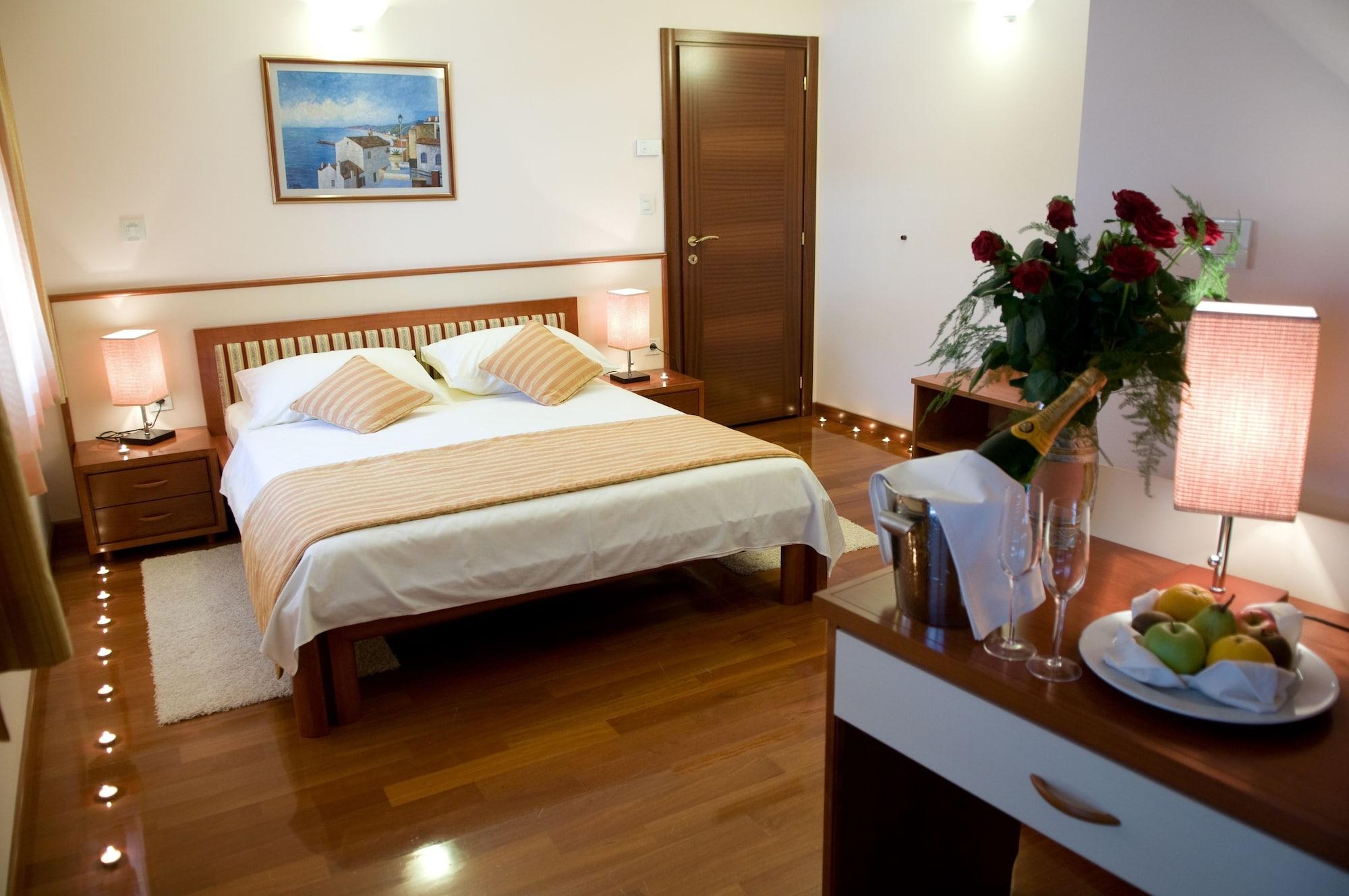 Hotel Trogir Palace Bagian luar foto