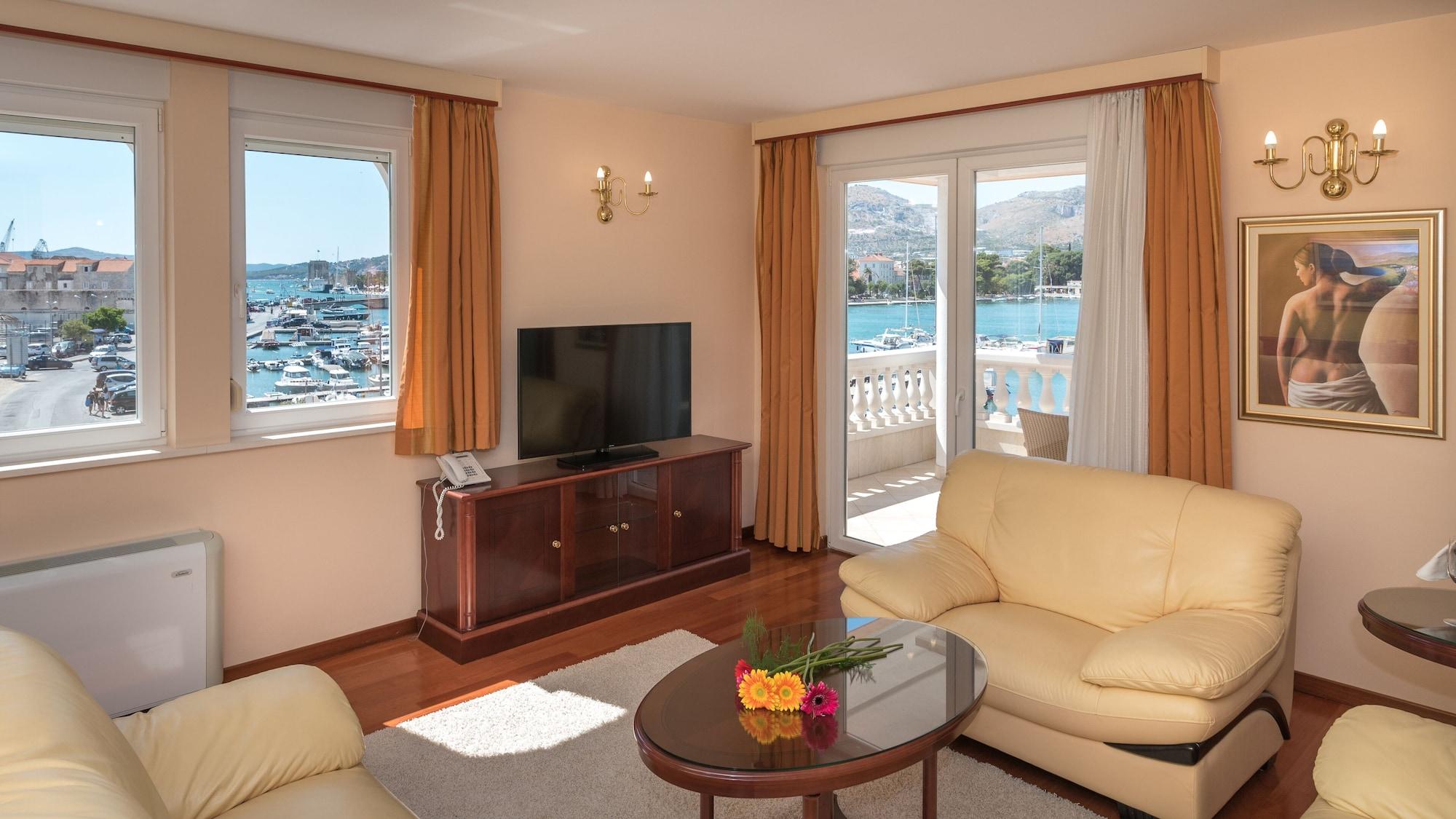 Hotel Trogir Palace Bagian luar foto