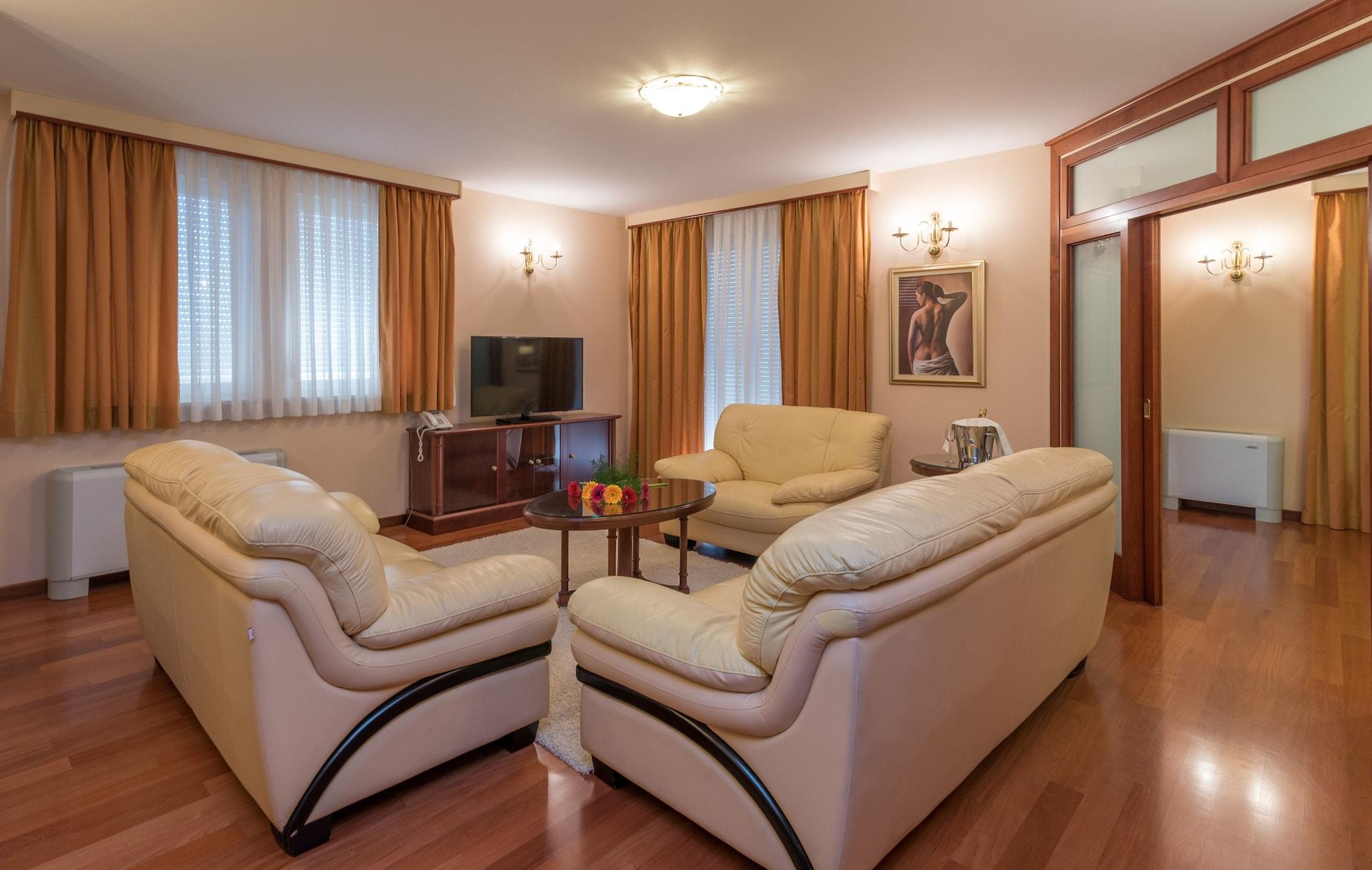 Hotel Trogir Palace Bagian luar foto