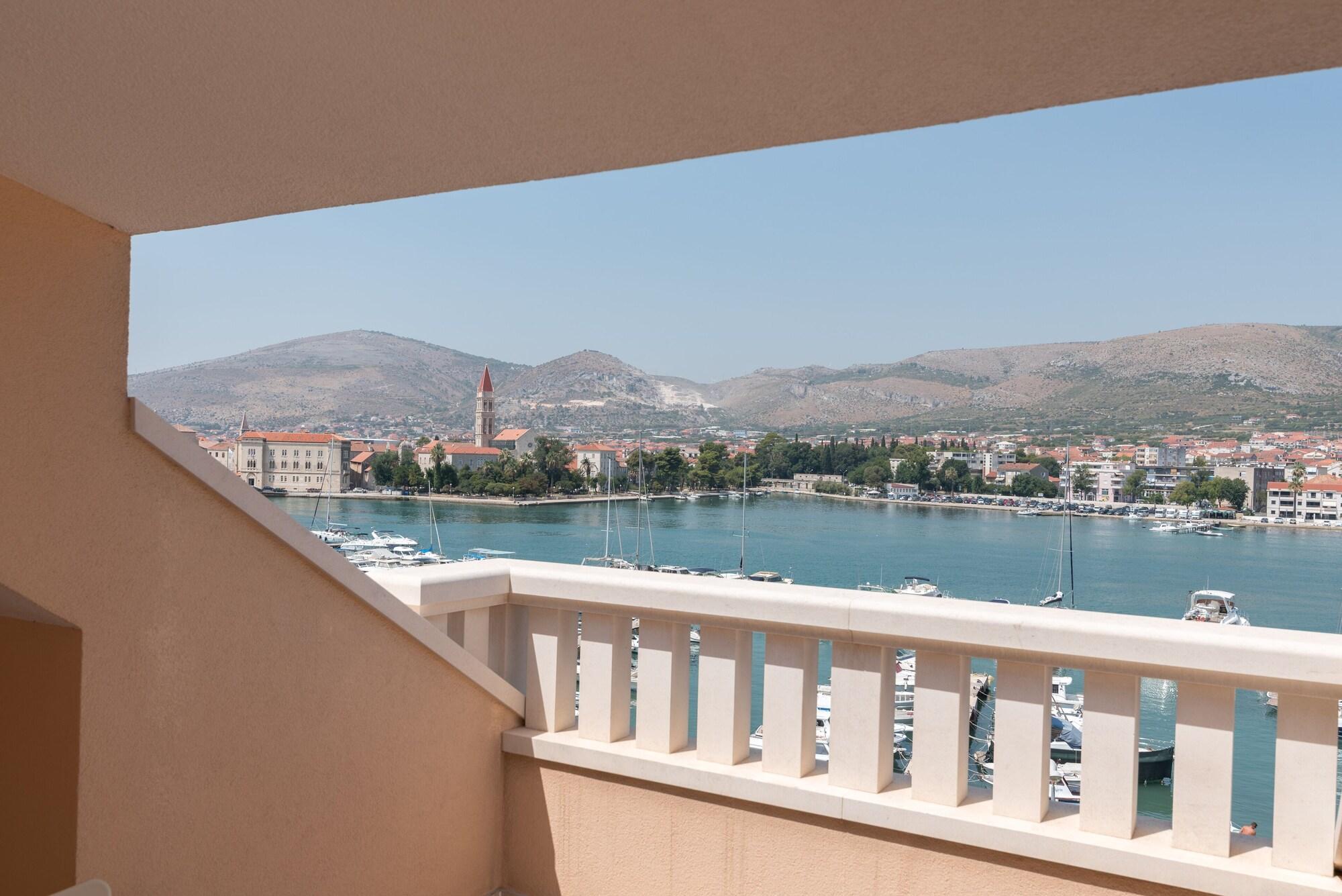 Hotel Trogir Palace Bagian luar foto