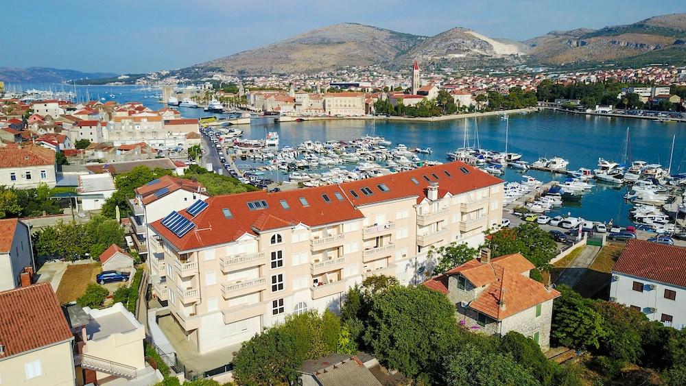 Hotel Trogir Palace Bagian luar foto