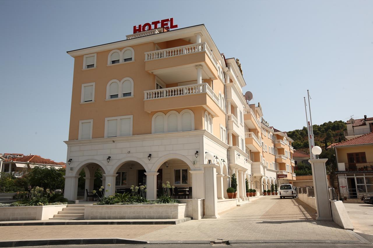 Hotel Trogir Palace Bagian luar foto